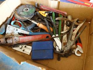 lot 29901 image: Various Tools