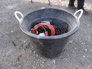 lot 29938 image: Vise  Large Tub  Electric Cords  Mixed Hardware