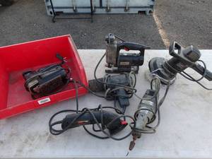 lot 29940 image: Skil Corner Sander  Dremel  Buffer  Jig Saw