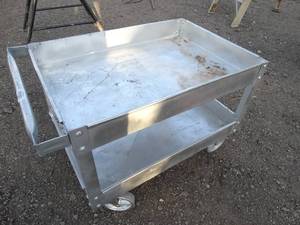 lot 29955 image: Metal Cart on Wheels