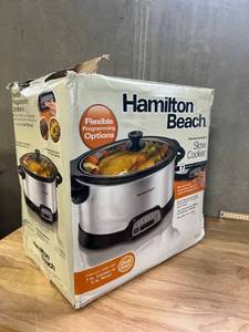 lot 7670 image: Hamilton Beach Programmable 7-Qt. Slow Cooker