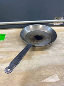 lot 10780 image: Town 12 Steel Fry Pan (Stained)