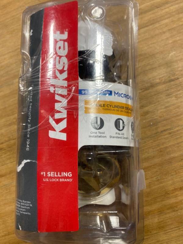 lot 30221 image: Kwikset Microban Single Cylinder Deadbolt