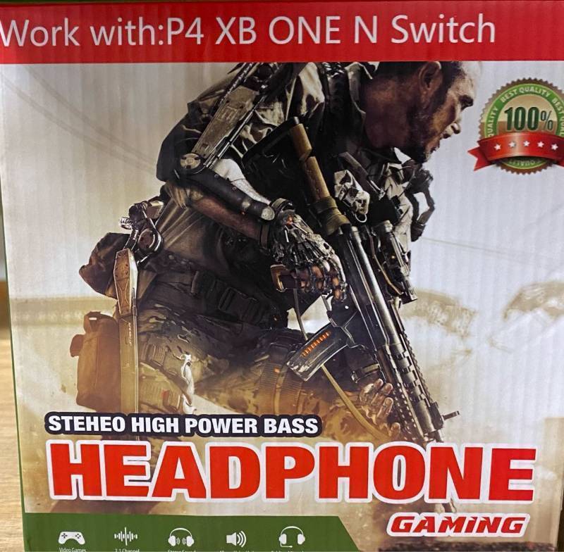 lot 30347 image: Steheo High Power Bass Gaming Headphone with gaming mouse pad