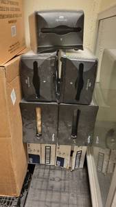 lot 4614 image: Tork and Easy-Nap Napkin Dispensers - 7 All Together