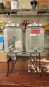 lot 4640 image: 2 Glass Beverage Dispensers W Metal Stand