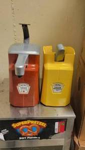 lot 444444 image: (2) Vol Pack Servers - Yellow Mustard & Ketchup