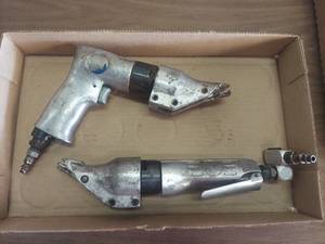 lot 6003 image: 2 Pneumatic Shears