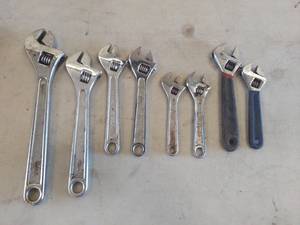 lot 6132 image: adjustable Wrenches
