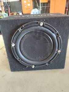 lot 6153 image: speaker with attached amp
