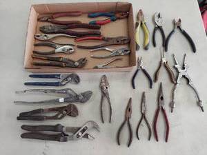 lot 6045 image: assorted pliers