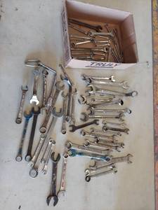 lot 6059 image: assorted wrenches