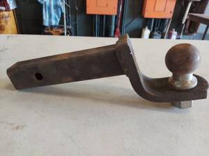 lot 6061 image: slip in hitch