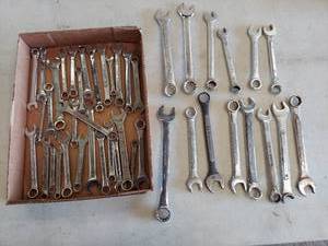 lot 6073 image: assorted metric end wrenches