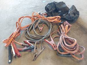 lot 6118 image: 4 jumper cables