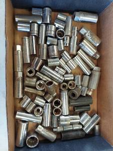 lot 6168 image: 38 drive assorted sockets