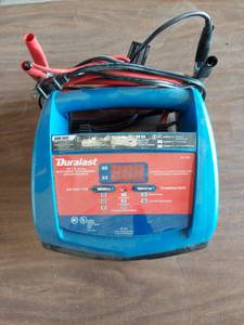 lot 6189 image: battery charger