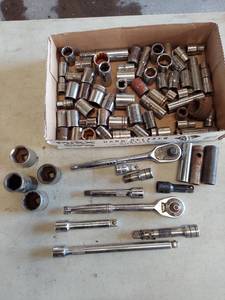 lot 6214 image: 12 in drive sockets