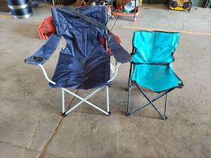 lot 6222 image: 2 camp chairs