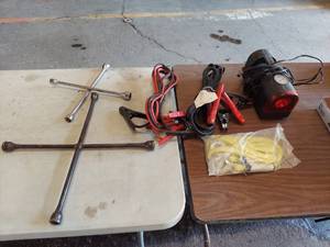 lot 6232 image: assorted car tools
