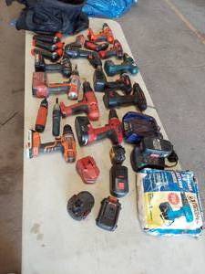 lot 6248 image: assorted battery powered drills - some missing batteries, if it does have battery it does not have a charge