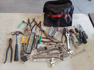 lot 6251 image: assorted tools in bag