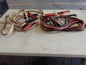 lot 6252 image: 2 jumper cables