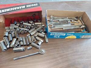 lot 6255 image: 38 sockets, ratchets and extensions