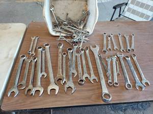 lot 6275 image: assorted metric wrenches