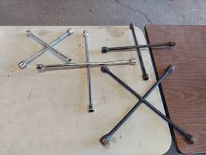 lot 6279 image: 4 - 4 ways