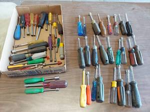 lot 6283 image: assorted nut drivers