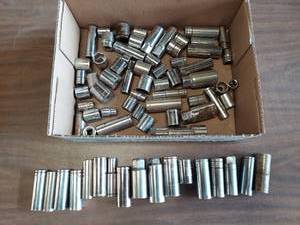 lot 6303 image: 38 drive assorted sockets