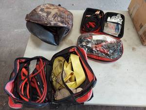 lot 6304 image: emergency car items