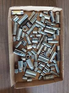 lot 6309 image: 38 drive sockets assorted