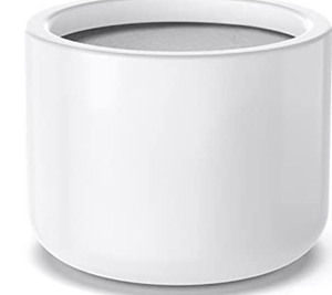 lot 7736 image: 10 inch Plant Pot , Modern White Garden Planter for Indoor, Outdoor, Fiber Resin Plant Pot with Drainage Hole & Plugs,Hanging Planter Flower Plant Pots, Lightweight and Durable