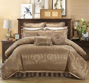 lot 7805 image: Chic Home Como 9-Pc King Comforter Set Bedding
