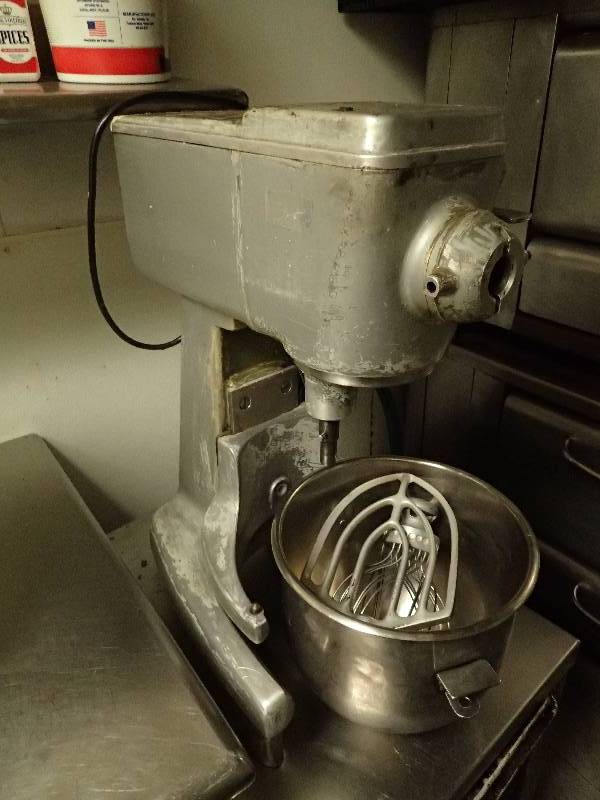 lot 2686 image: Blakeslee Commercial 20qt Mixer w Paddle and wisk Attachments