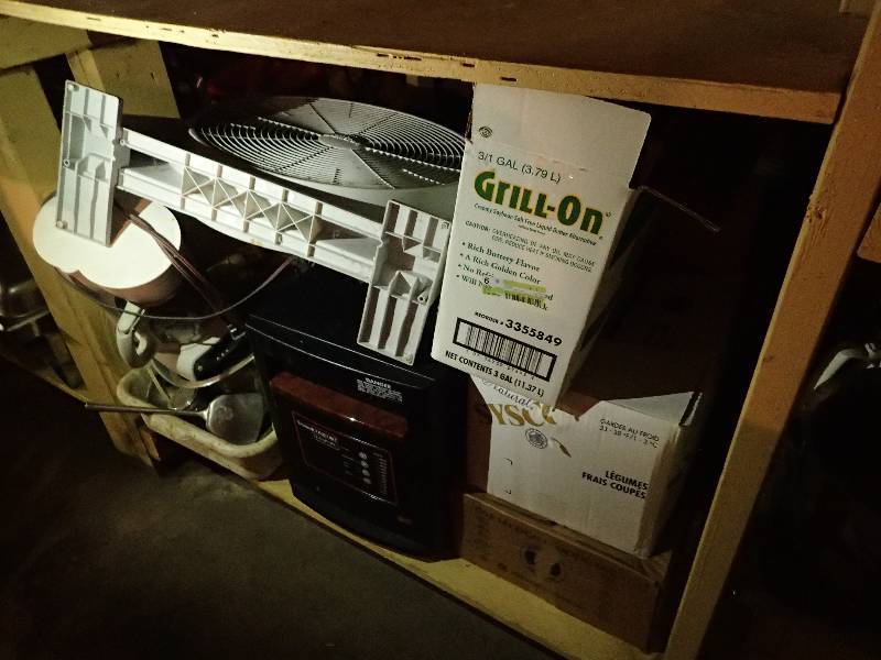 lot 2709 image: Contents of Storage Shelf