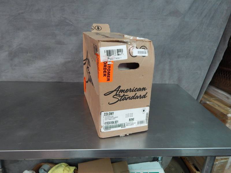 lot 1429 image: American Standard Colony Toilet Tank