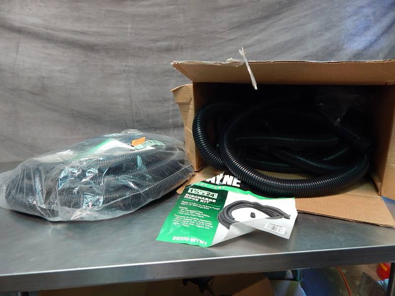 lot 1506 image: Lot of Wayne Sump Pump Discharge Hoses