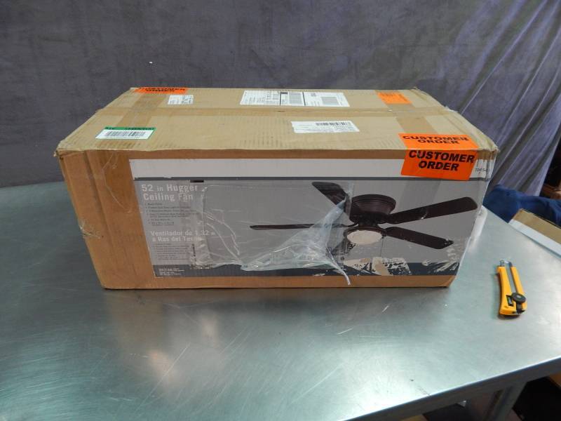 lot 1589 image: 52 Hugger Ceiling Fan
