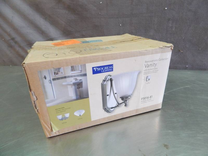 lot 1652 image: Progress Lighting Vanity Light Fixture Factory Sealed