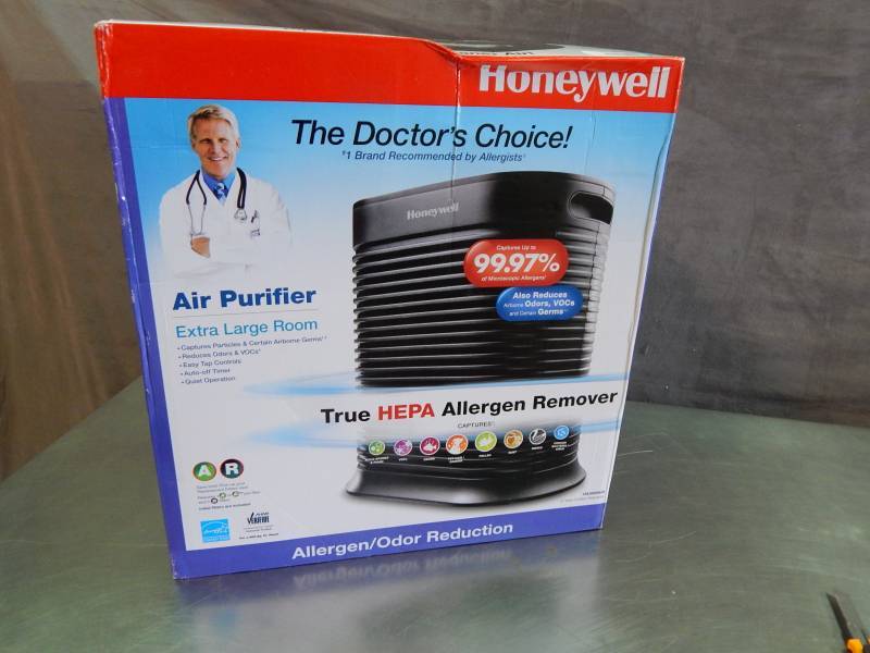 lot 1696 image: Honeywell Air Purifier Factory Sealed