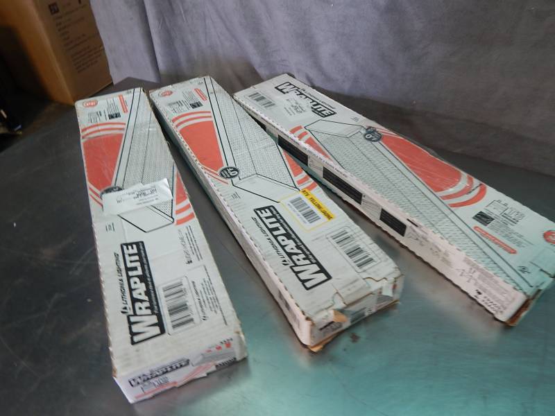 lot 1727 image: Lot of Lithonia Lighting Wrap Lites