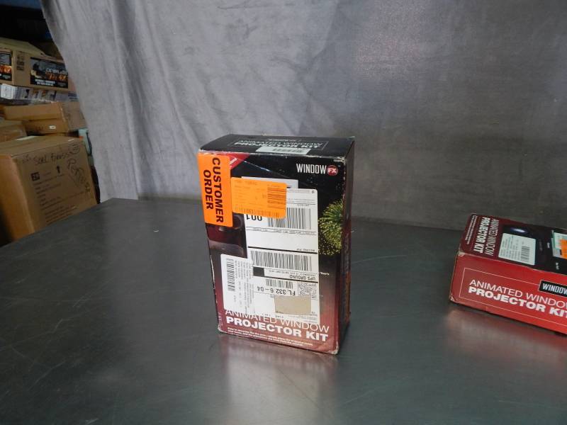 lot 1747 image: Window Animated Projector Kit