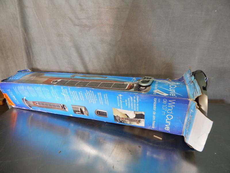 lot 1778 image: Lasko Wind Curve 42 Tower Fan