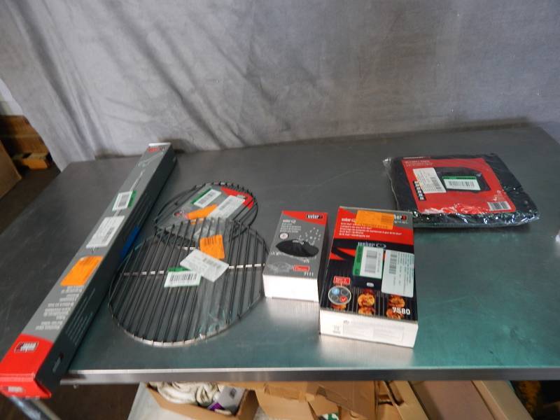 lot 1782 image: Lot of Misc Grill Acc