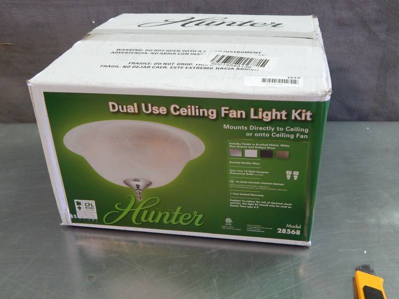 lot 1620 image: Hunter Dual Use Ceiling Fan Light Kit