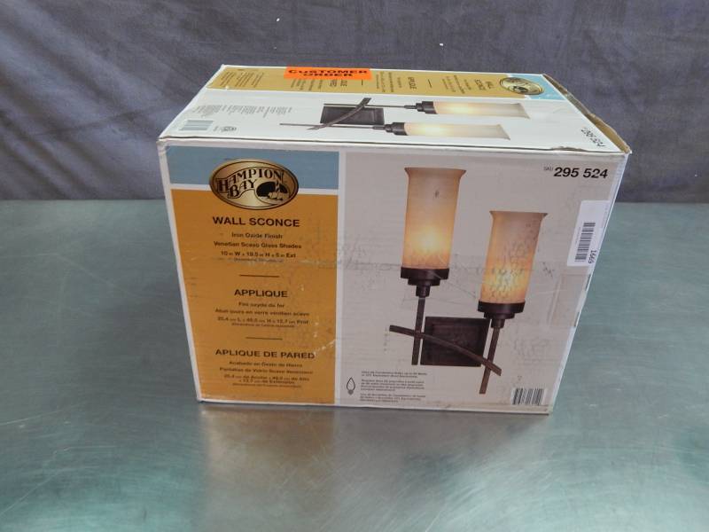 lot 1670 image: Hampton Bay Wall Sconce