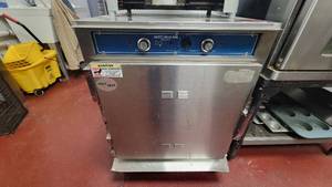 lot 4665 image: Alto-Shaam Halo Heat Food Warmer Model 750 THZII